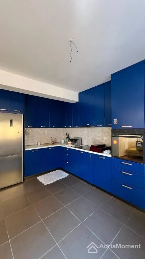 Prodaja, dvosoban stan, 81m², Tivat, Crna Gora