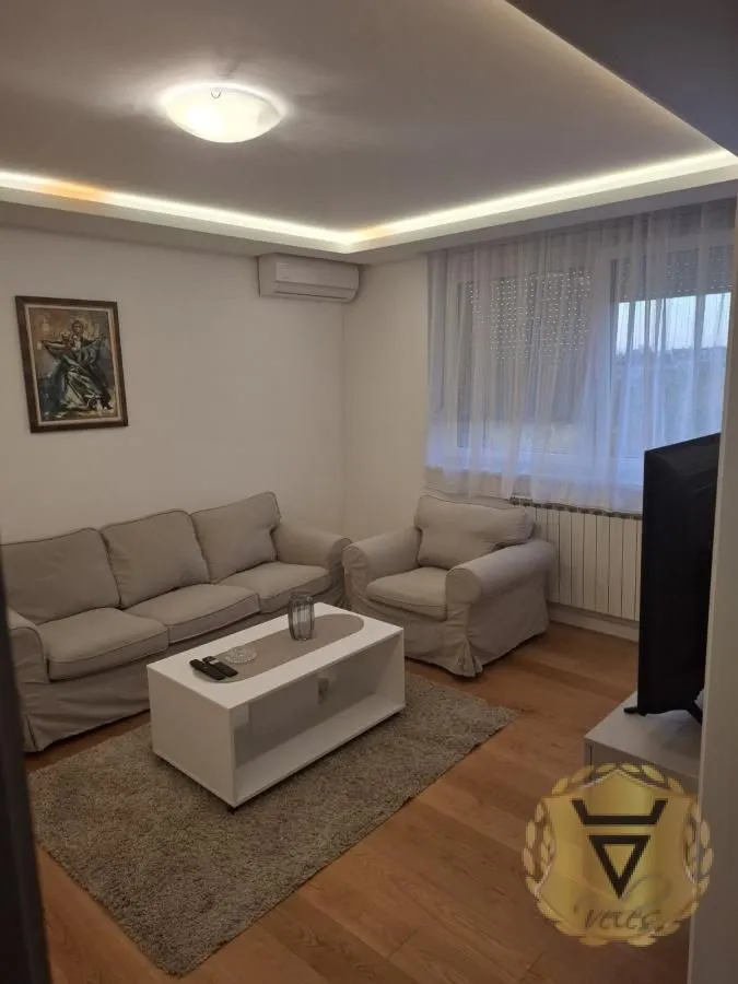 Izdavanje, dvosoban stan, 59m², Čukarica, Beograd