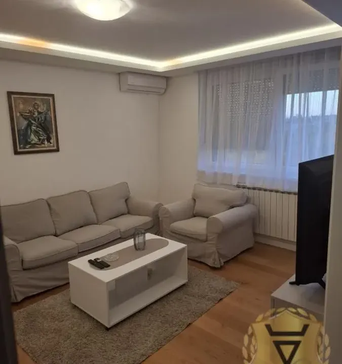 Izdavanje, dvosoban stan, 59m², Čukarica, Beograd