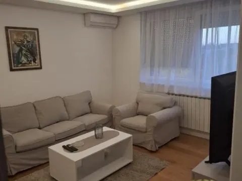 Izdavanje, dvosoban stan, 59m², Čukarica, Beograd