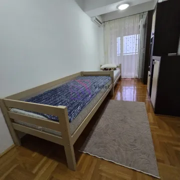 Rent, two bedroom apartment, 72m², City Kvart, Podgorica - image 11