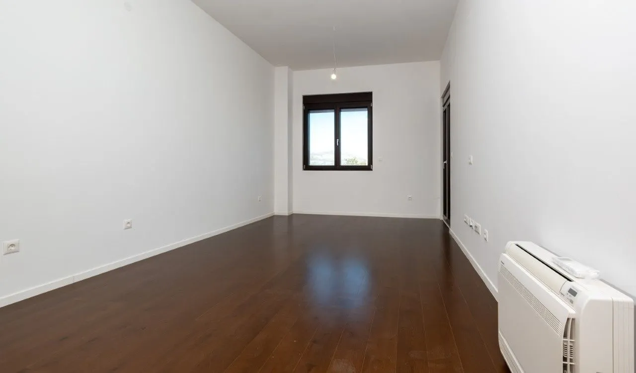 Prodaja, trosoban stan, 90m², Gornja Gorica, Podgorica