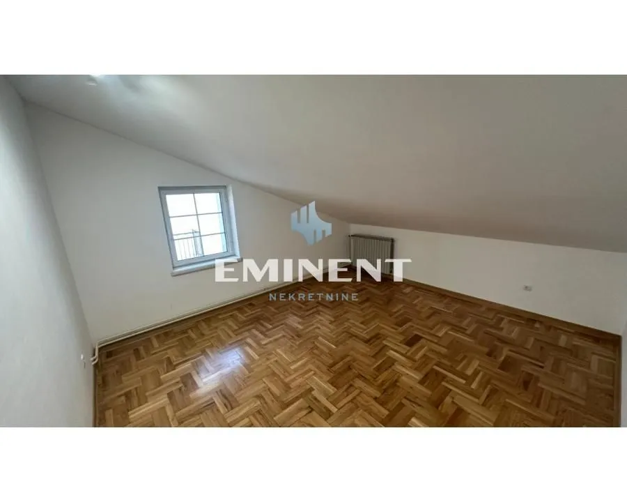 Izdavanje, četvorosoban stan, 140m², Vojvode Vlahovica, Beograd