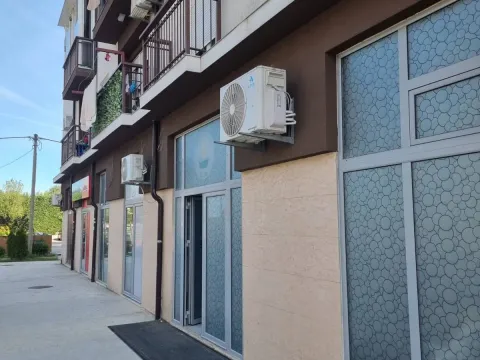 Rent, office space, 50m², Centar, Nikšić - image 2