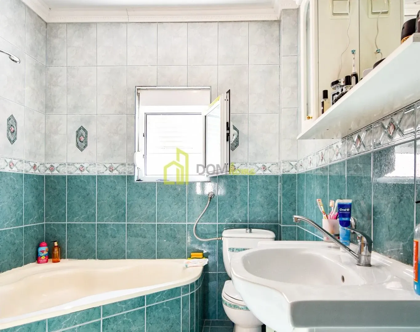 Sale, house, 303m², Konik, Podgorica