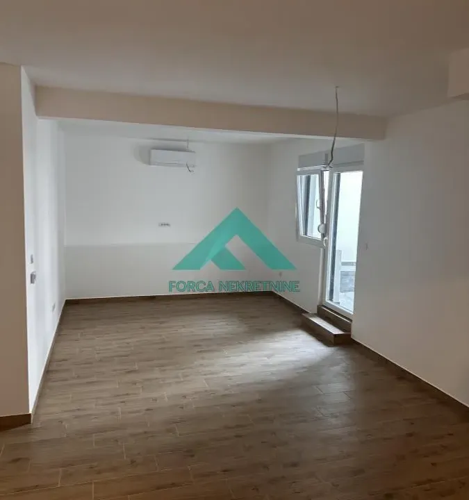 Prodaja, jednosoban stan, 40m², Cvetkova Pijaca, Zvezdara Sve Podlokacije