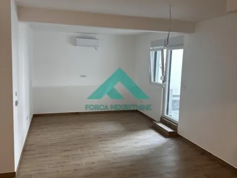 Sale, one bedroom apartment, 40m², Cvetkova Pijaca, Zvezdara Sve Podlokacije