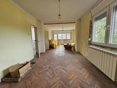 Prodaja, kuća, 303m², Pecinci, Srbija - image 10