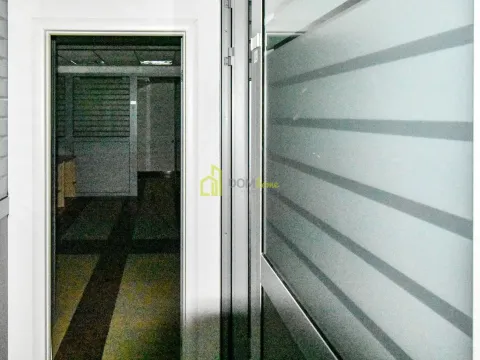 Sale, office space, 303m², Centar, Podgorica - image 16