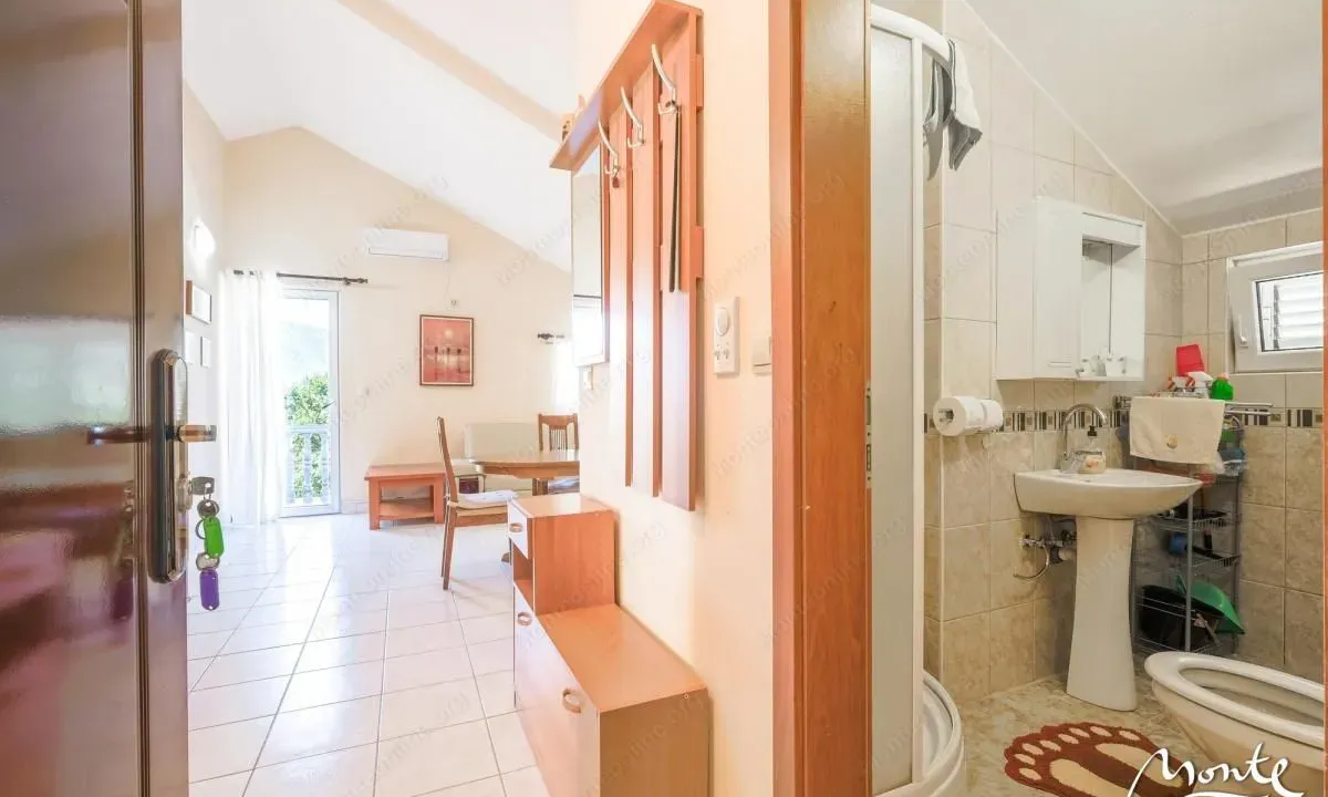 Sale, two bedroom apartment, 53m², Orahovac, Kotor