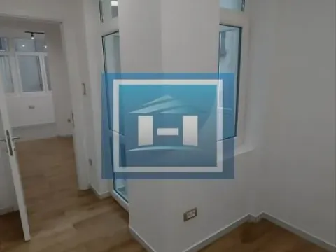 Rent, one bedroom apartment, 36m², Zeleni Venac, Beograd - image 2