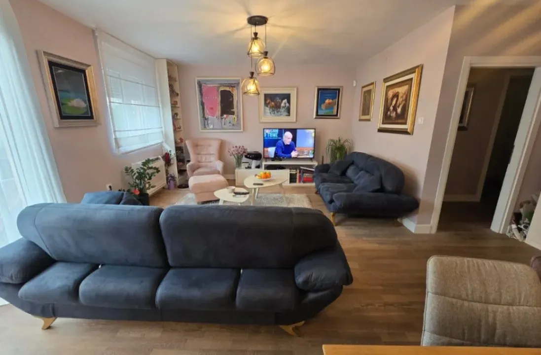 Prodaja, dvosoban stan, 76m², Preko Morače, Podgorica