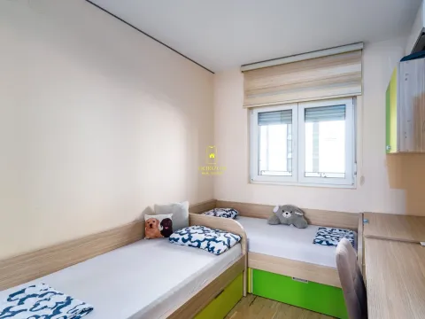 Prodaja, dvosoban stan, 72m², City Kvart, Podgorica - image 9