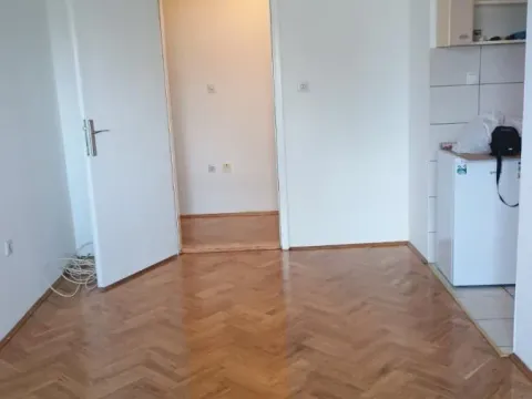 Rent, one bedroom apartment, 35m², Centar, Novi Sad - image 3