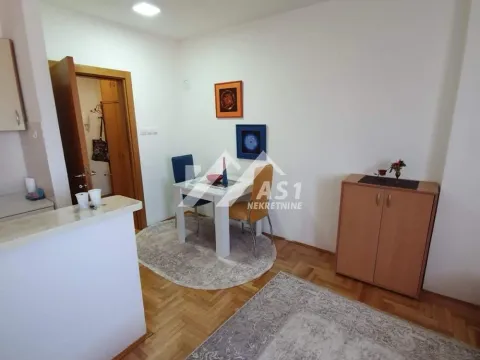 Izdavanje, stan, 28m², Grbavica, Novi Sad Sve Podlokacije - image 7
