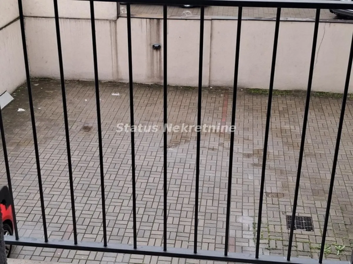 Prodaja, trosoban stan, 64m², Podbara, Novi Sad Sve Podlokacije