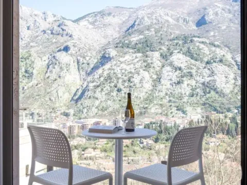 Prodaja, dvosoban stan, 73m², Dobrota, Kotor - image 9