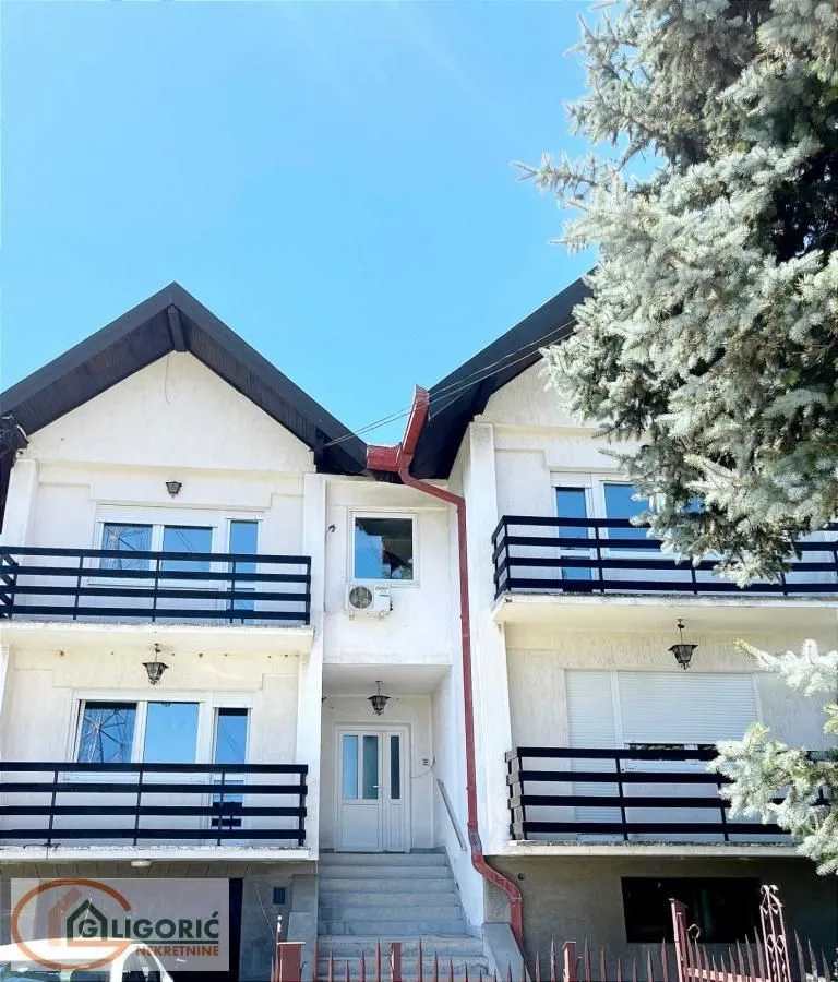 Sale, house, 453m², Sremčica, Beograd