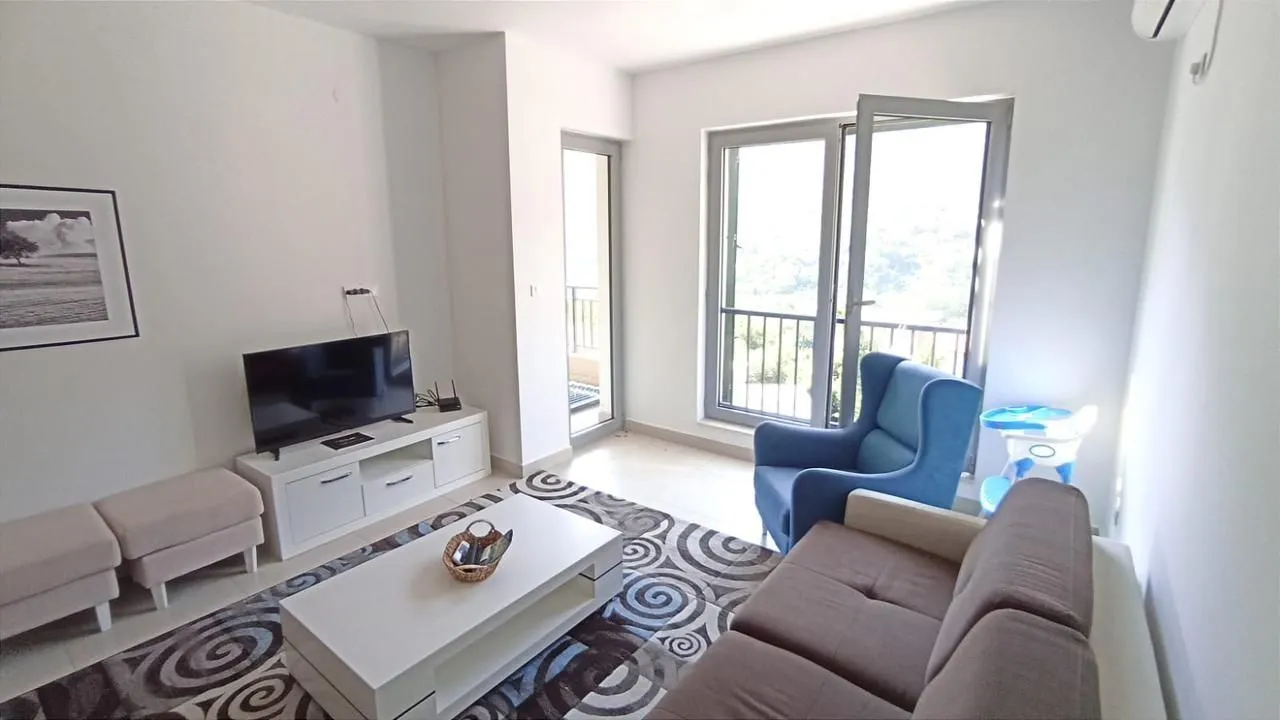 Prodaja, jednosoban stan, 58m², Morinj, Kotor