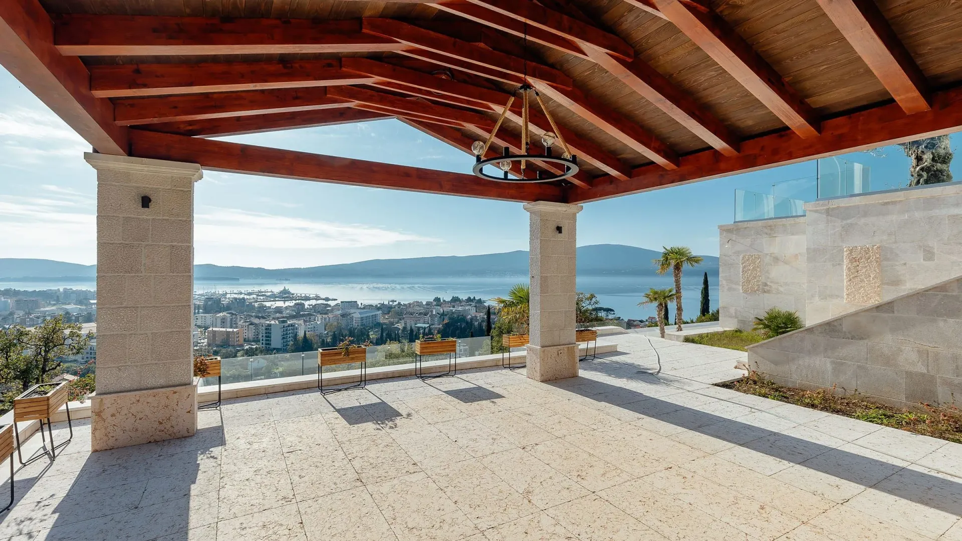 Prodaja, kuća, 1400m², Tivat, Crna Gora
