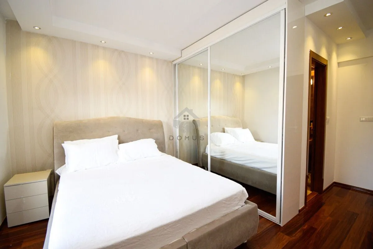 Rent, four bedroom apartment, 130m², Centar, Podgorica