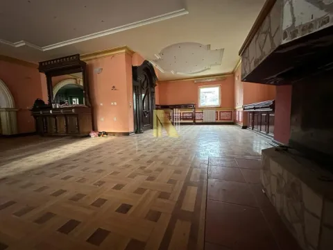 Sale, house, 809m², Sombor, Srbija - image 13