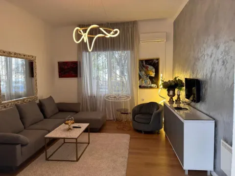 Rent, two bedroom apartment, 87m², Stari Grad, Beograd - image 3