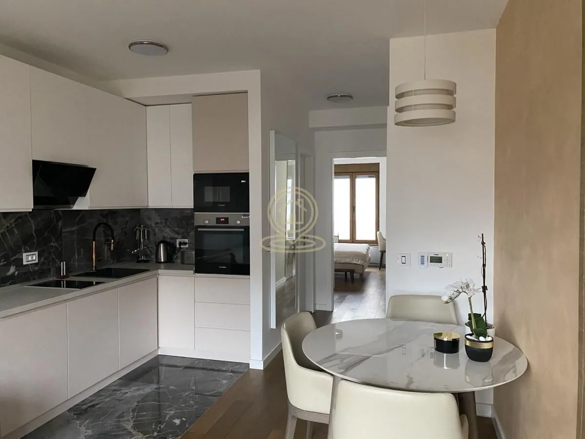 Rent, two bedroom apartment, 42m², Južni Bulevar, Vračar Sve Podlokacije