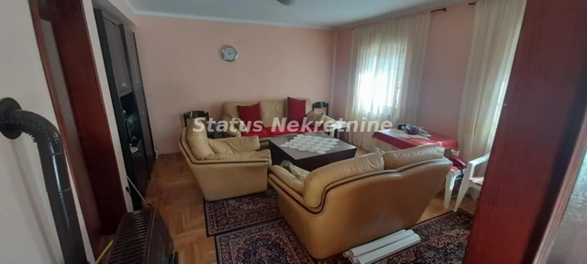 Izdavanje, dvosoban stan, 65m², Sremska Kamenica, Petrovaradin
