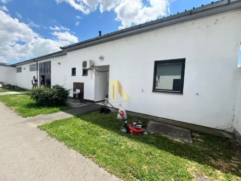 Prodaja, poslovni prostor, 1500m², Centar, Stara Pazova - image 4