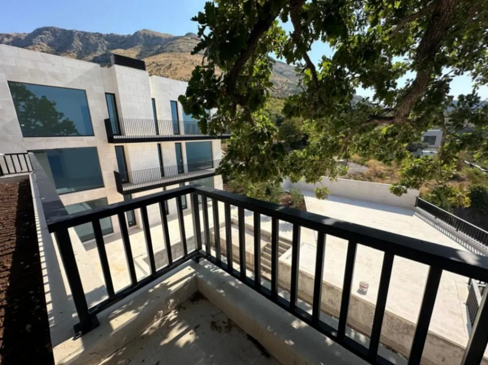 Sale, house, 443m², Reževići, Budva
