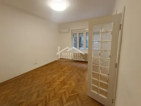 Izdavanje, četvorosoban stan, 120m², Stari Grad, Beograd - image 5
