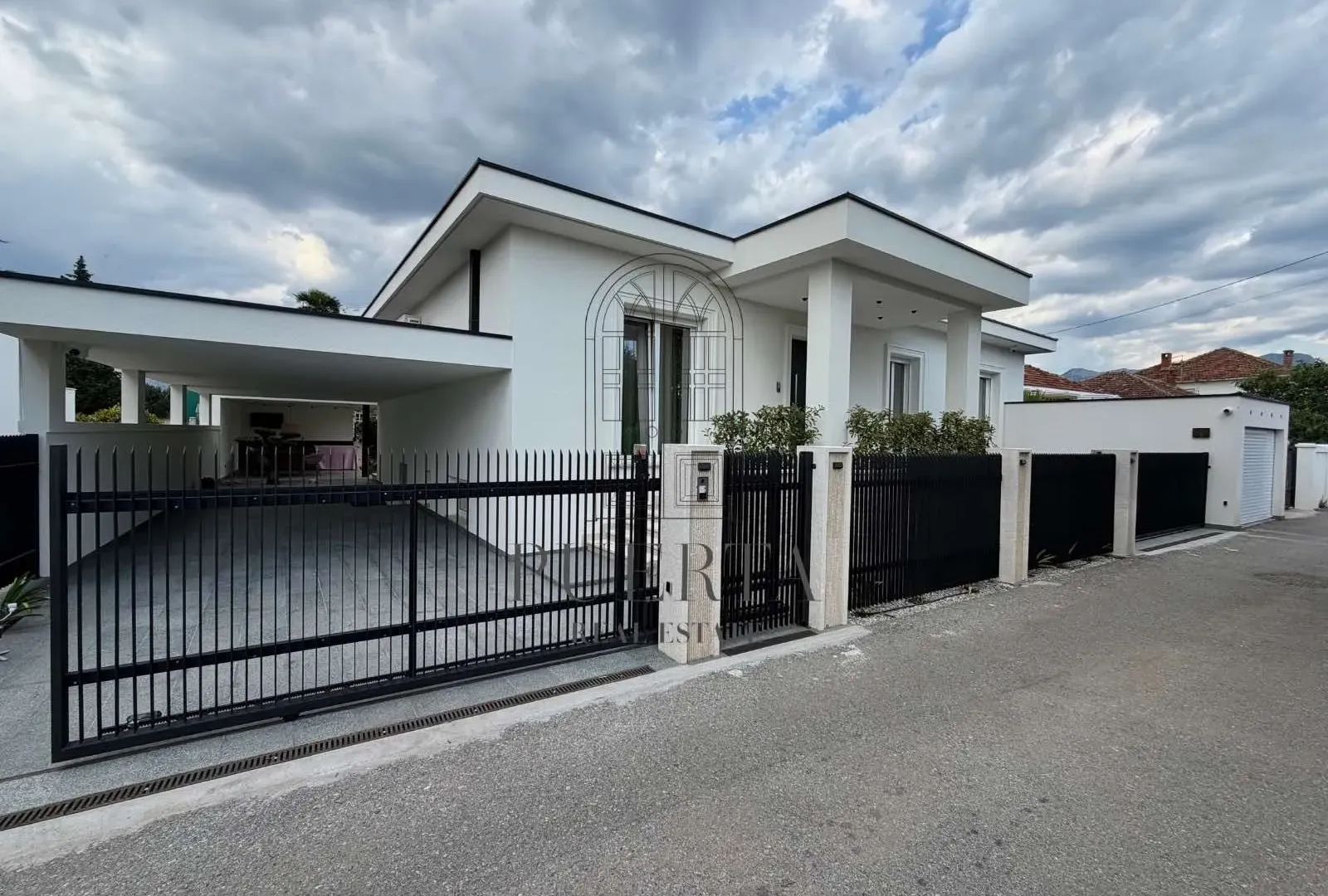 Rent, house, 130m², Ibričevina, Podgorica