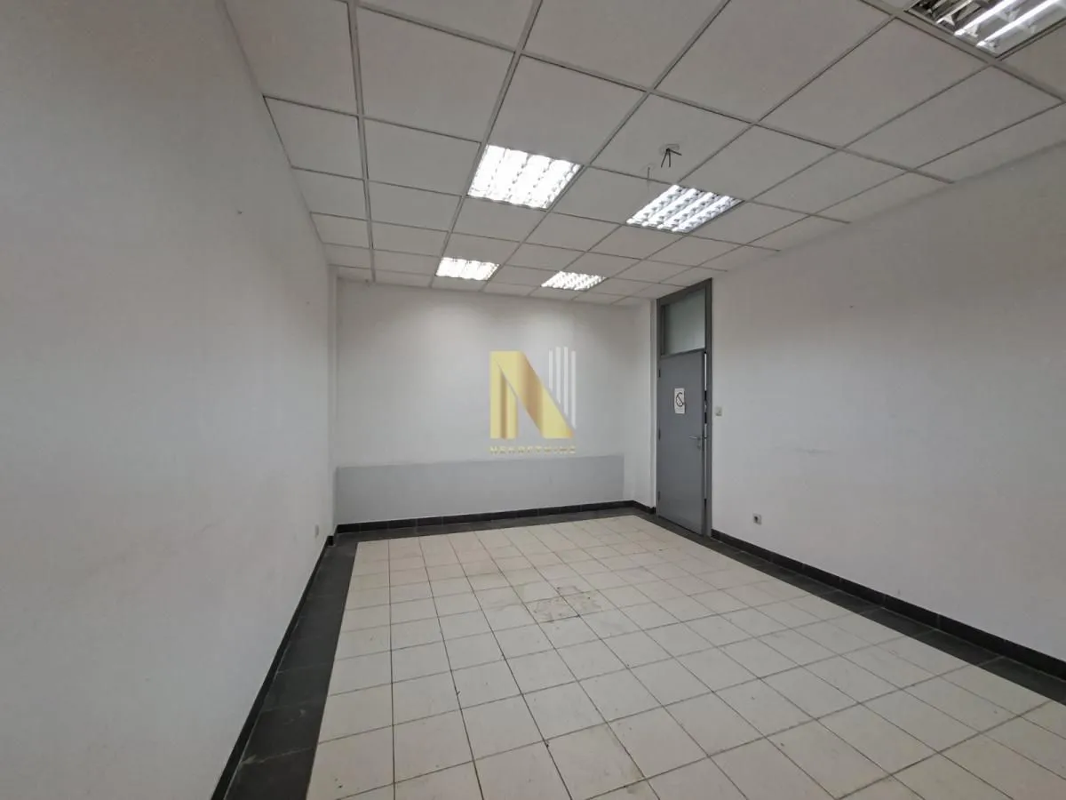 Rent, office space, 395m², Bulevar Oslobodjenja, Novi Sad Sve Podlokacije