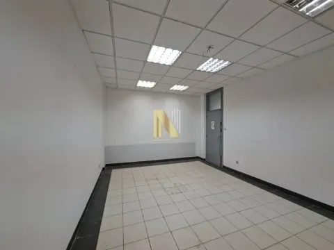 Rent, office space, 370m², Bulevar Oslobodjenja, Novi Sad Sve Podlokacije - image 10