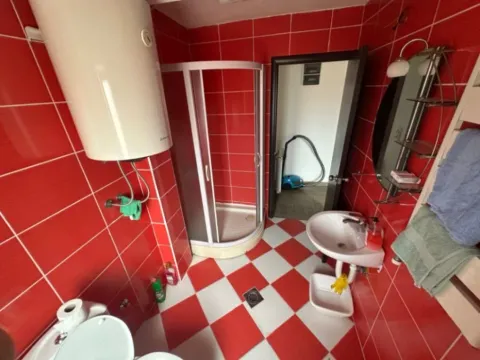 Rent, three bedroom apartment, 141m², Donja Gorica, Podgorica - image 9