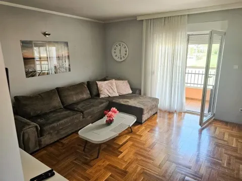 Rent, two bedroom apartment, 80m², Zagorič, Podgorica - image 3