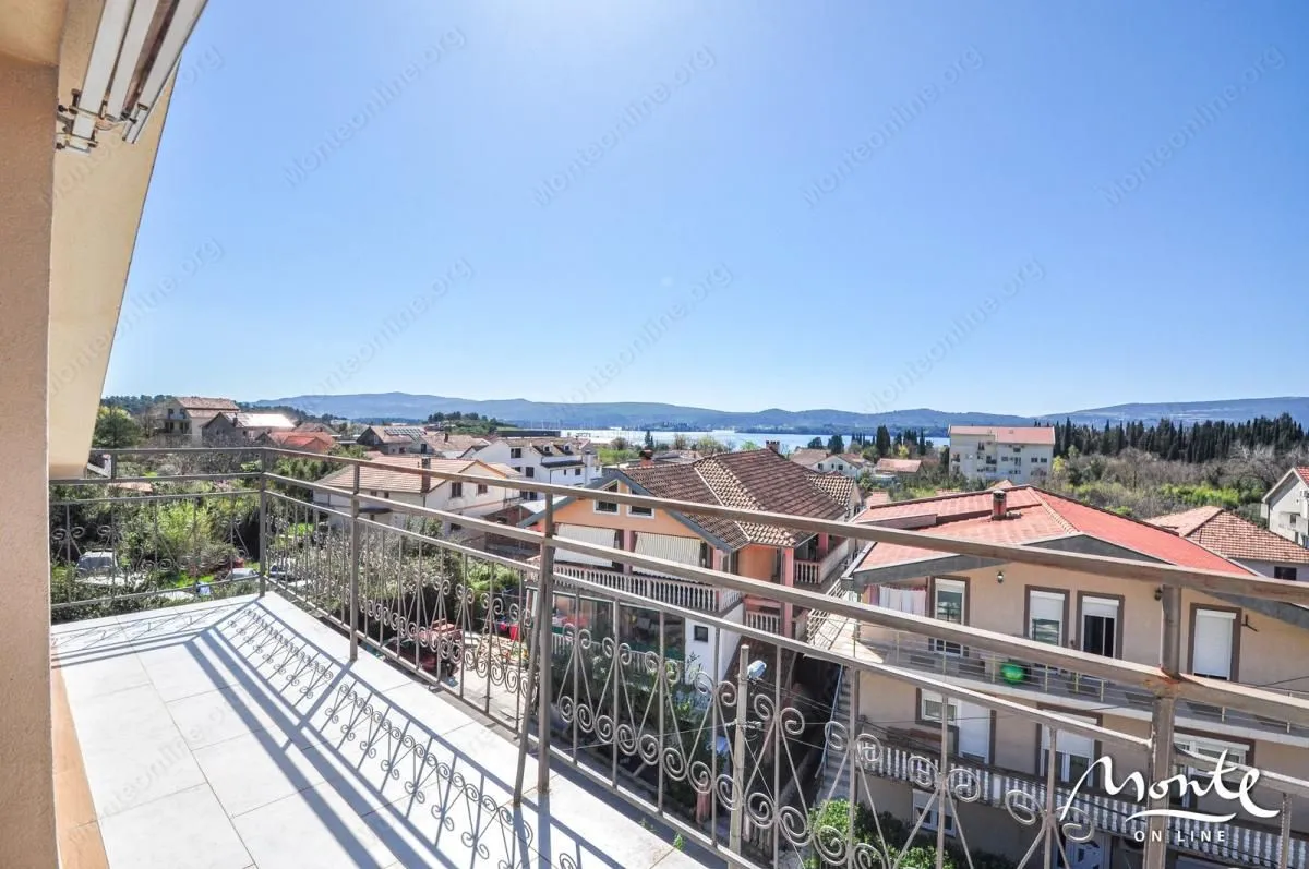 Prodaja, kuća, 525m², Centar, Tivat