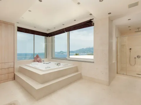 Prodaja, kuća, 805m², Reževići, Budva - image 33