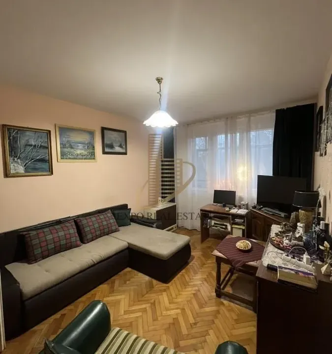 Sale, three bedroom apartment, 66m², Karaburma, Palilula Sve Podlokacije