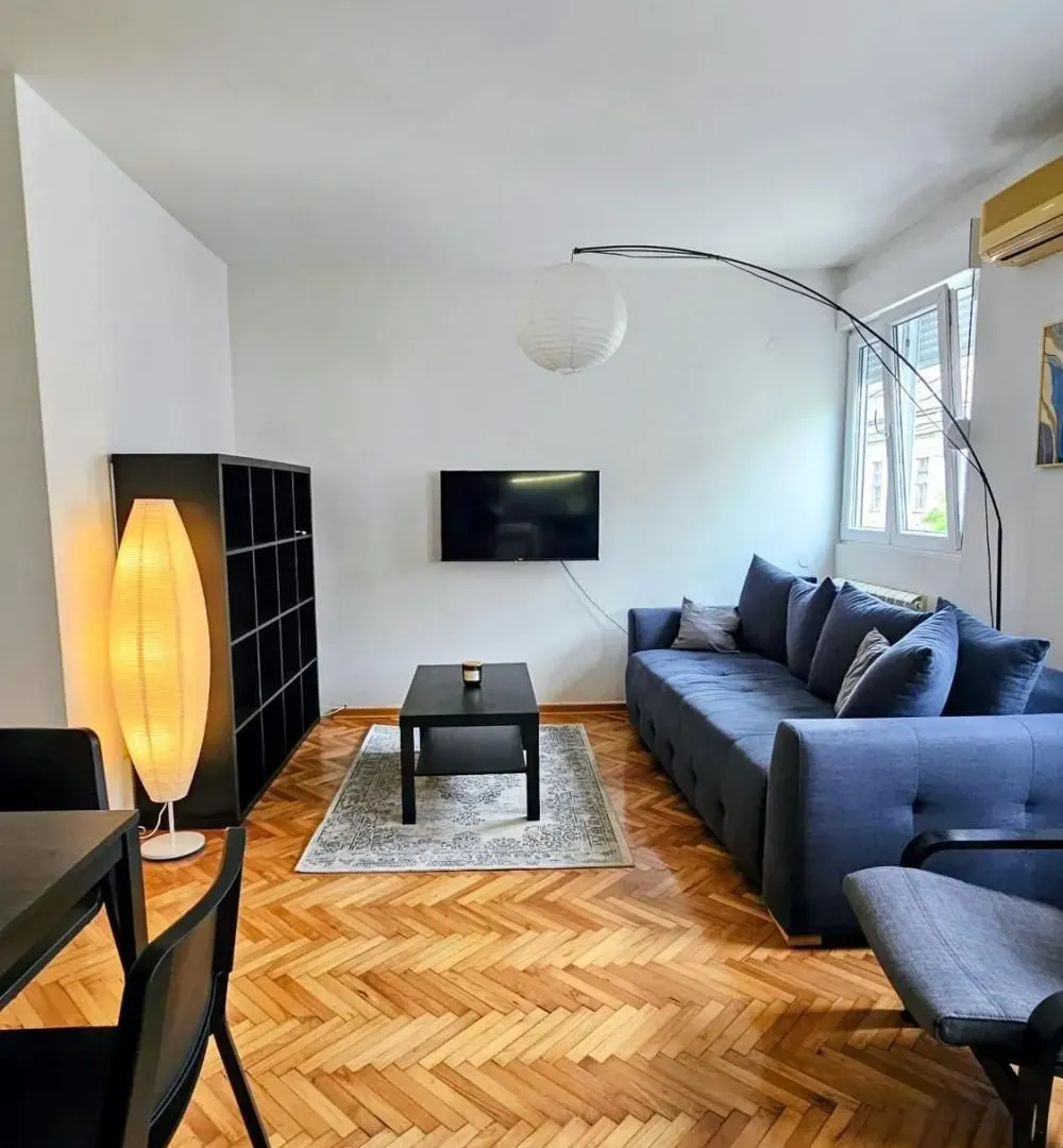 Rent, two bedroom apartment, 38m², Stari Grad, Beograd