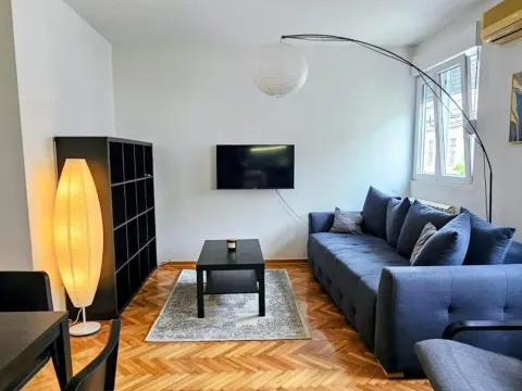 Rent, two bedroom apartment, 38m², Stari Grad, Beograd - image 8