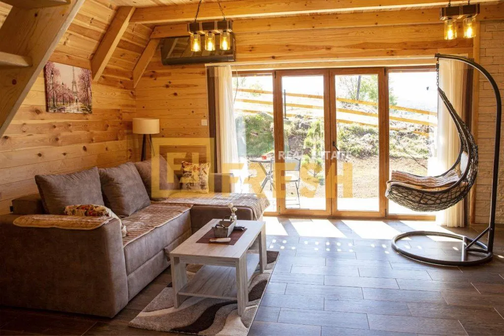 Prodaja, kuća, 225m², Žabljak, Crna Gora