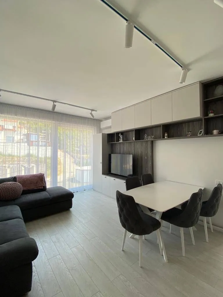 Prodaja, dvosoban stan, 55m², Mažina, Tivat