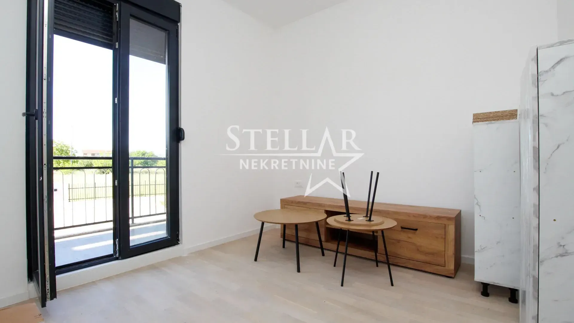 Prodaja, jednosoban stan, 39m², Tološi, Podgorica