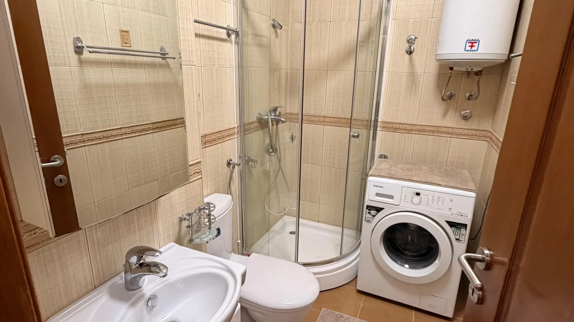 Sale, two bedroom apartment, 64m², Lazi, Budva