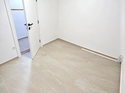 Sale, one bedroom apartment, 33m², Budva, Crna Gora - image 6