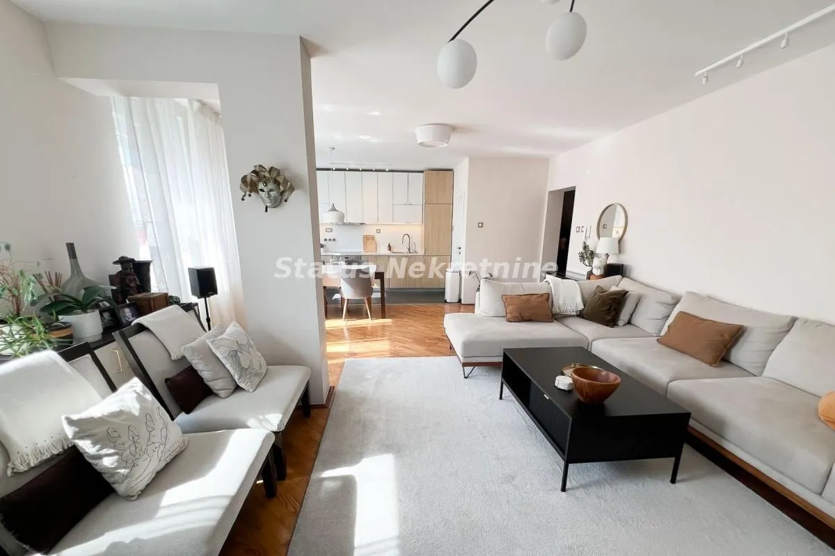 Sale, four bedroom apartment, 102m², Cara Dušana, Novi Sad Sve Podlokacije