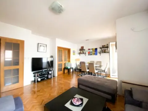 Prodaja, jednosoban stan, 57m², Stari Aerodrom, Podgorica - image 6