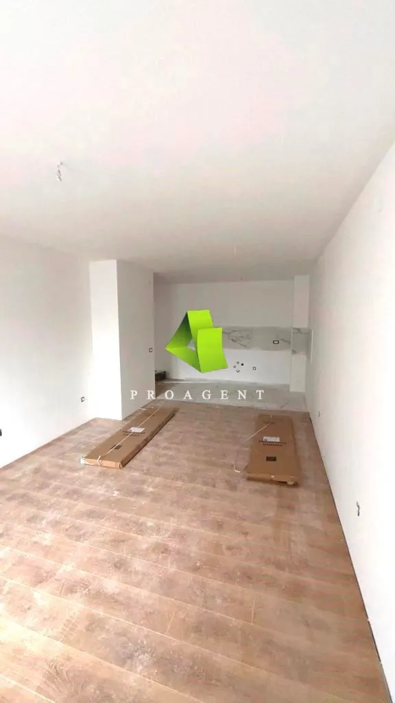 Prodaja, četvorosoban stan, 91m², Medijana, Niš